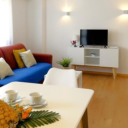 Mediterraneo 508. Fantastic Studio On The Beachfront With Sea Views. 马尔韦利亚 外观 照片